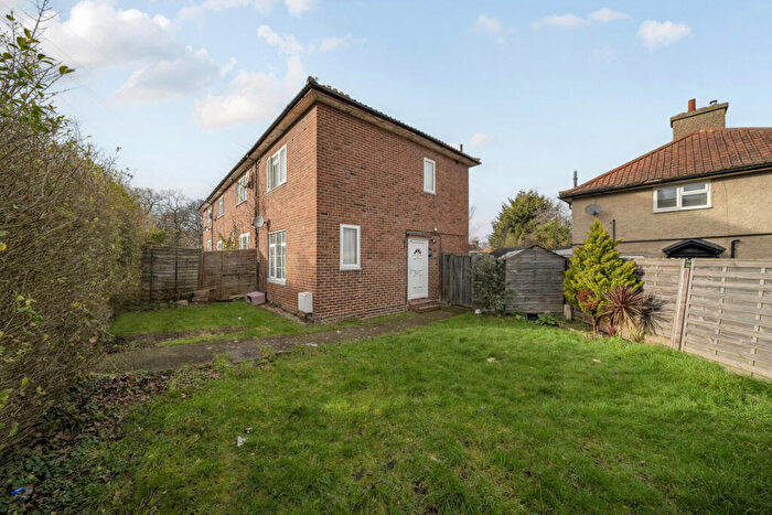 2 Bedroom End Of Terrace House For Sale In Shaw Road, Bromley, BR1