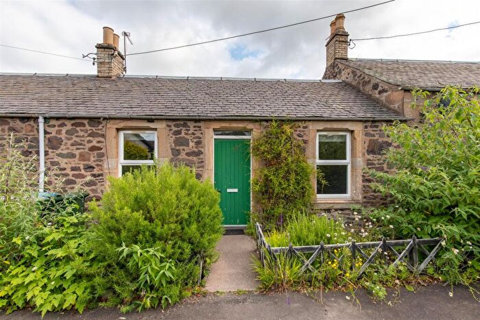 1 Bedroom Terraced House For Sale In Back Dykes, Abernethy, Perth, PH2