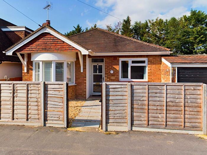 2 Bedroom Bungalow To Rent In Fourth Avenue, Denvilles, Havant, PO9