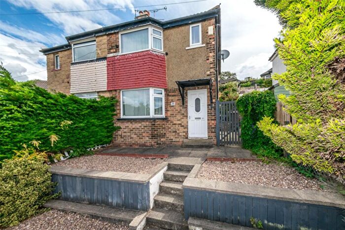 2 Bedroom Semi Detached House For Sale In Hill Court Drive, Leeds, West Yorkshire, LS13