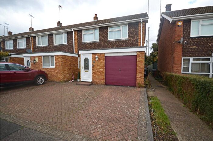 3 Bedroom End Of Terrace House To Rent In Andover Close, Luton, Bedfordshire, LU4