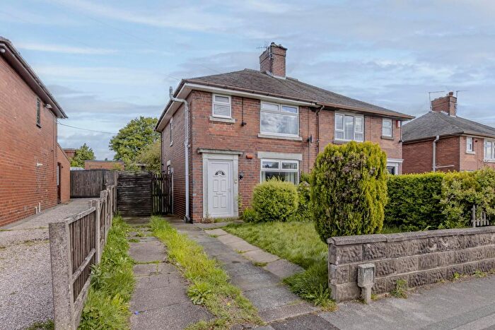 3 Bedroom Semi-Detached House For Sale In Waterhead Road, Meir, ST3