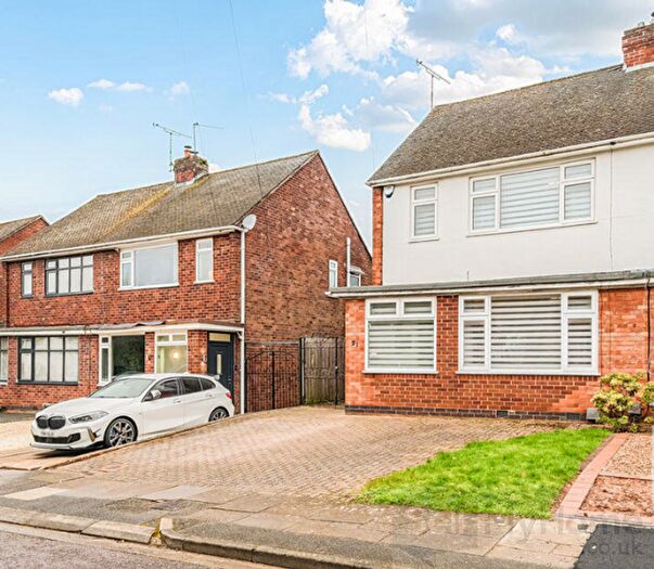 3 Bedroom Semi Detached House For Sale In Monmouth Close, Coventry, CV5