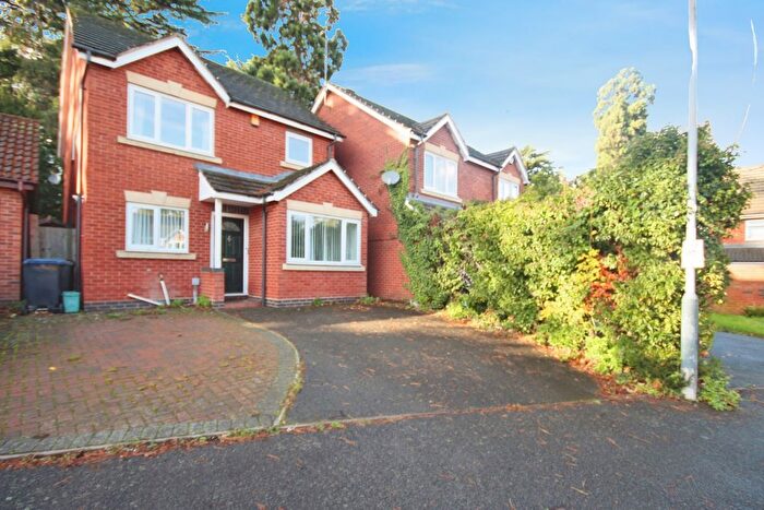 3 Bedroom Detached House For Sale In Wych Elm Drive, Leamington Spa, Warwickshire, CV31