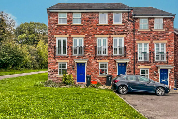 3 Bedroom Semi-Detached House To Rent In Ashleworth Road, Swindon, Wiltshire, SN25