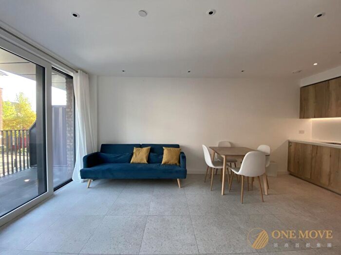 2 Bedroom Apartment To Rent In Georgette Apartments, The Silk District, E1