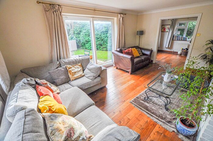 4 Bedroom Detached House For Sale In New Road, Lytchett Minster, Poole, BH16