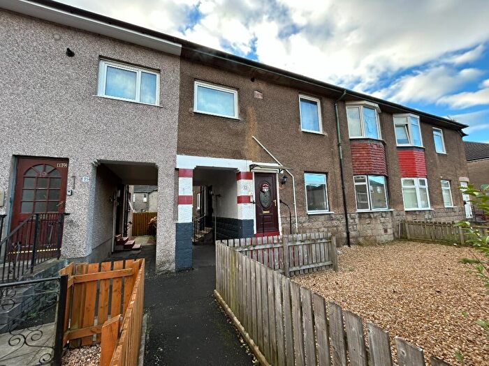 3 Bedroom Flat To Rent In Bucklaw Terrace, Cardonald, Glasgow, G52