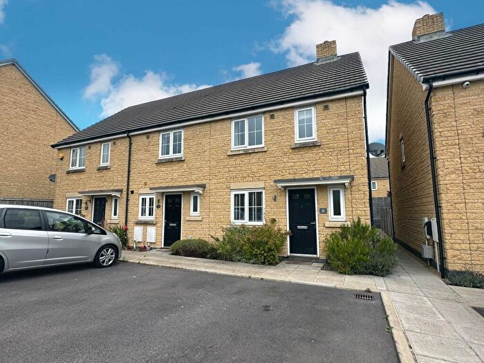 3 Bedroom House To Rent In Sandown Crescent, Corsham, SN13