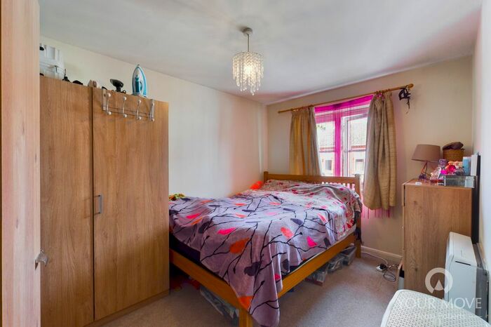 1 Bedroom Flat To Rent In Osborne Road, Northampton, NN2