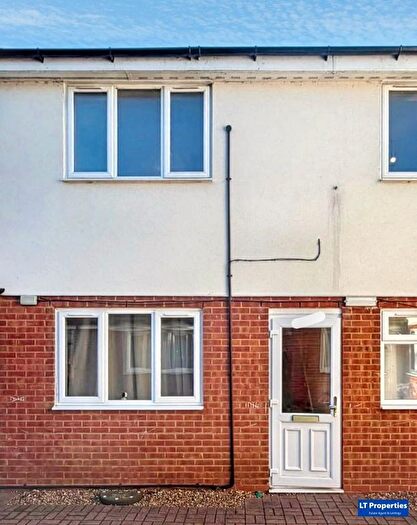 1 Bedroom Flat To Rent In Dumfries Street, Luton, LU1