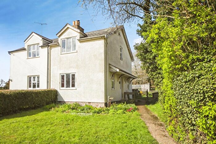 2 Bedroom Semi Detached House For Sale In Middlewood Cottages, Offton, Ipswich, IP8