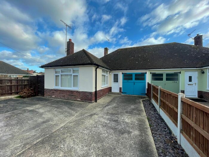 2 Bedroom Bungalow To Rent In Holland Road, Holland-On-Sea, Clacton-On-Sea CO15