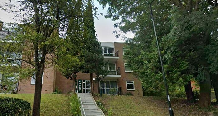 2 Bedroom Flat To Rent In Wisley Court, South Croydon, CR2