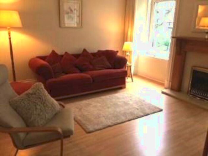 2 Bedroom Flat To Rent In Thomson Street, First Floor, Aberdeen, AB25