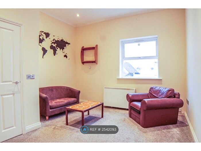 1 Bedroom Flat To Rent In Chester Court, Bristol, BS5
