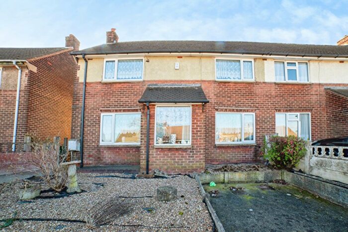 3 Bedroom Semi Detached House For Sale In Bonington Road, Mansfield, Nottinghamshire, NG19