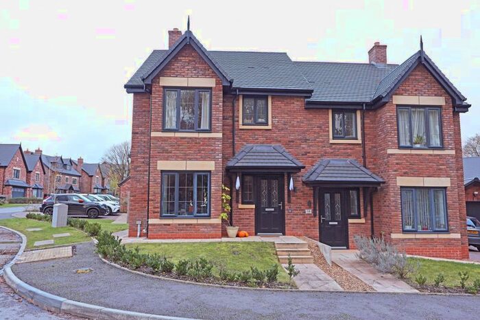 3 Bedroom Semi-Detached House For Sale In Westerdale Drive, Newcastle, ST5