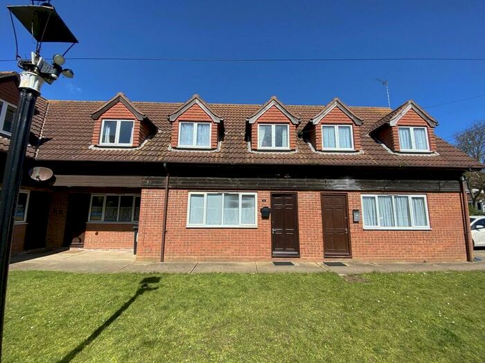 2 Bedroom Terraced House To Rent In The Crescent, Hemsby, NR29