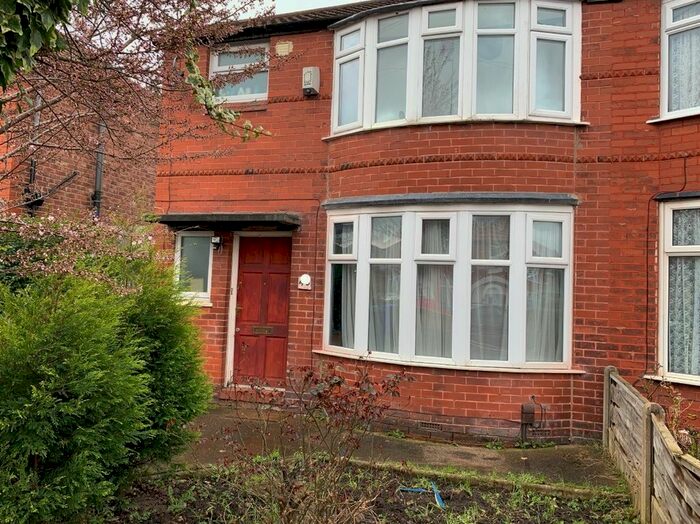 4 Bedroom Semi-Detached House To Rent In Hatherley Road, Manchester, M20
