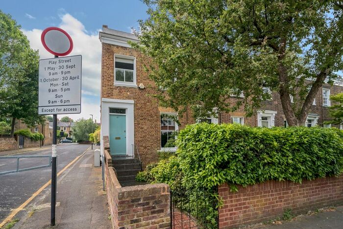 3 Bedroom End Of Terrace House To Rent In Ashburnham Place, London, SE10