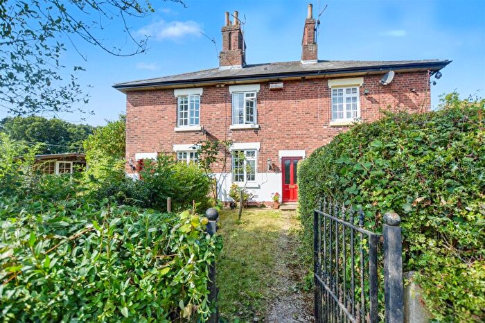 2 Bedroom Cottage For Sale In Woodpecker Hill, Dale Abbey, DE7