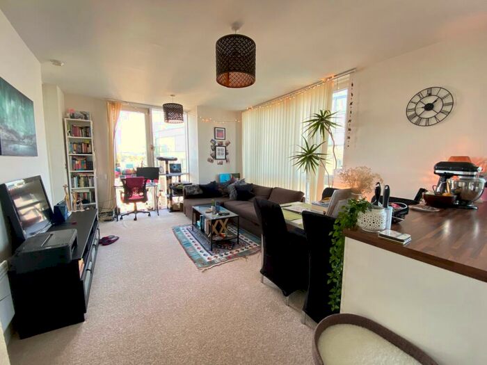 1 Bedroom Apartment To Rent In Cotterells, Hemel Hempstead, HP1