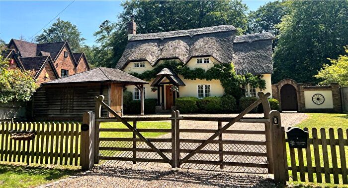 2 Bedroom Detached House For Sale In Common Lane, Burnham, Buckinghamshire, SL1