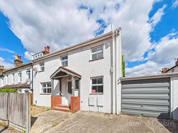 1 Bedroom House To Rent In Mansfield Road, South Croydon, CR2