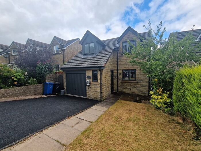 4 Bedroom Detached House For Sale In High Bank Crescent, Darwen, BB3