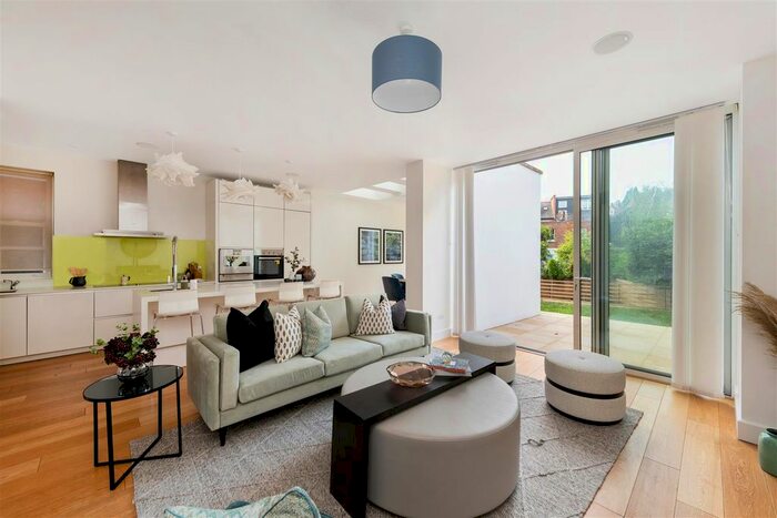 5 Bedroom Property To Rent In Briardale Gardens, Hampstead, NW3