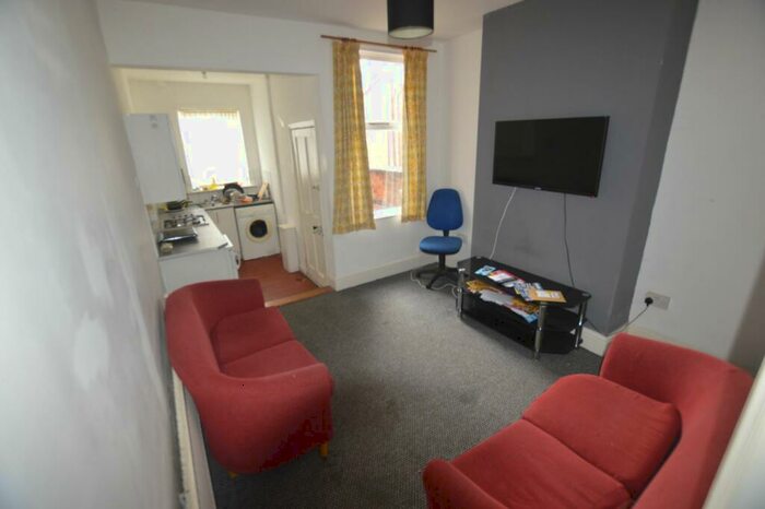 3 Bedroom House To Rent In Avenue Road Extension, Clarendon Park, LE2