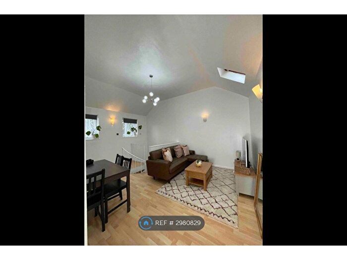 2 Bedroom Maisonette To Rent In Valiant Way, London, E6
