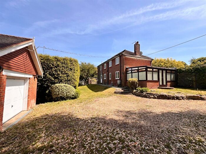 4 Bedroom Detached House For Sale In Summers Lane, Totland Bay, PO39