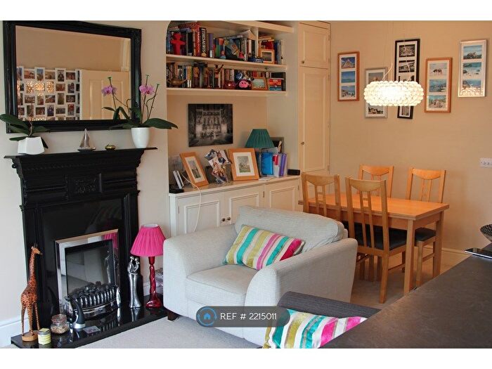 1 Bedroom Flat To Rent In Rastell Avenue, London, SW2