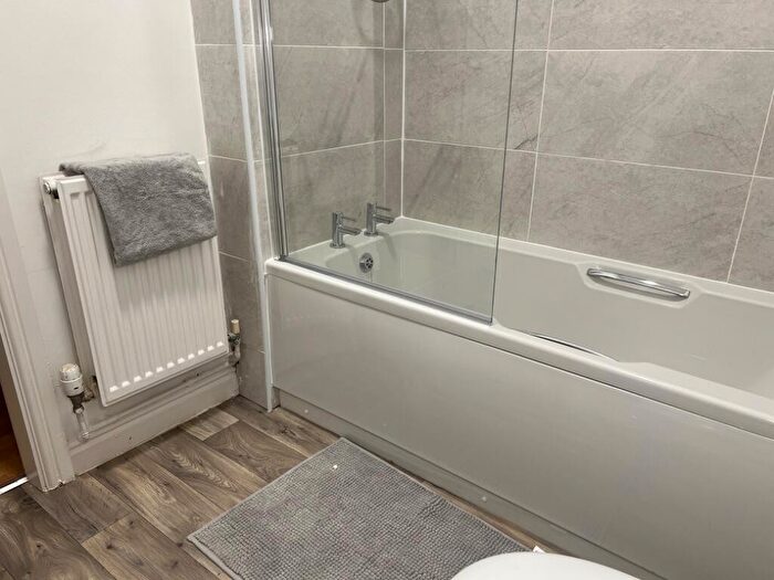 2 Bedroom Apartment To Rent In Flat, Arch View Crescent, Liverpool, Merseyside, L1