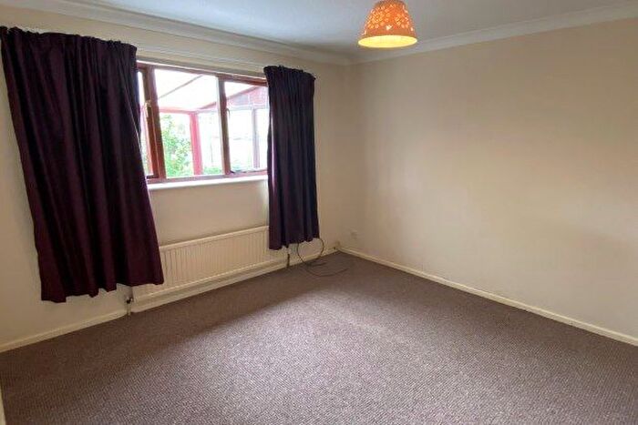 2 Bedroom Bungalow To Rent In Broadlands Close, Doncaster, DN7
