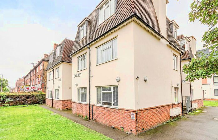 2 Bedroom Flat To Rent In Lime Court, Cambridge Road, Kingston Upon Thames, KT1