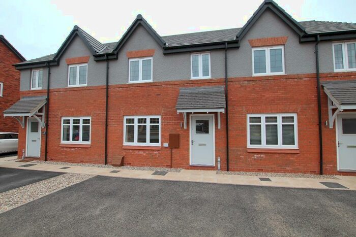 3 Bedroom Town House To Rent In Coppice Road, Branston, Burton-On-Trent, DE13