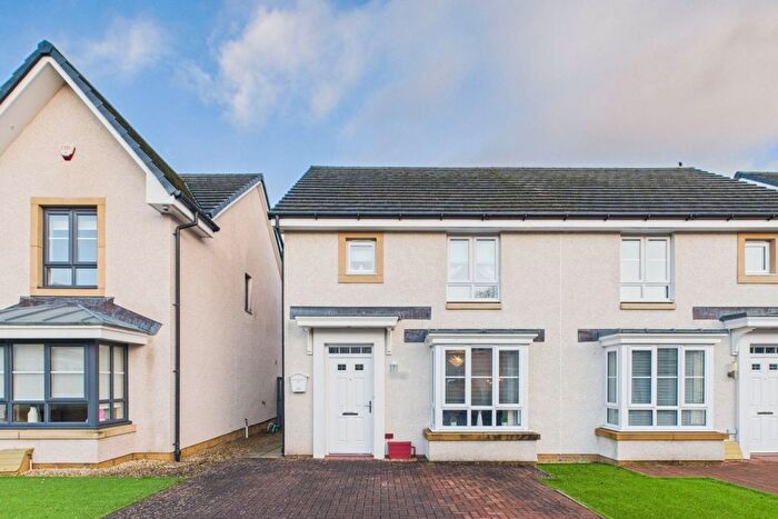 3 Bedroom Semi Detached House For Sale In Templegill Crescent, Wishaw, ML2