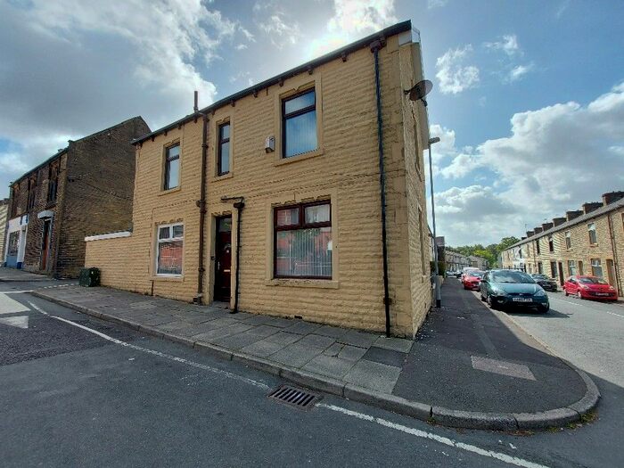 3 Bedroom Terraced House To Rent In Oak Street, Burnley, BB12