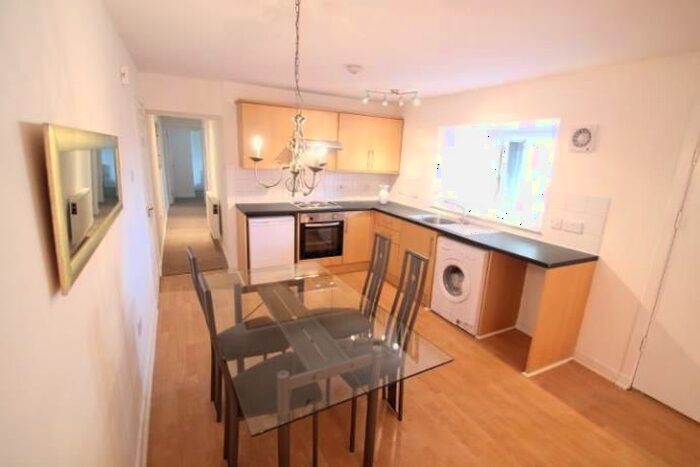 2 Bedroom Flat To Rent In Ann Street, Dundee, DD3