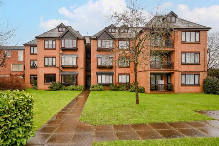 1 Bedroom Flat To Rent In Coombe Lane West, Kingston Upon Thames, KT2