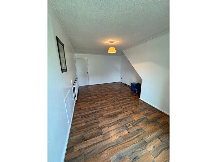 2 Bedroom End Of Terrace House To Rent In Lyncroft Close, Old St Mellons, Old St Mellons, CF3