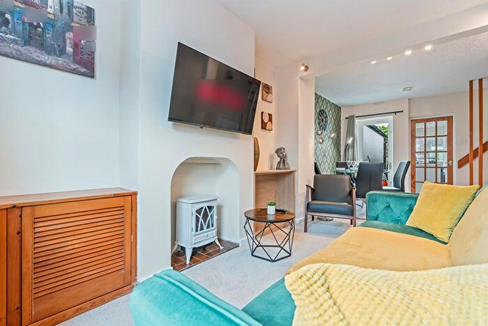 2 Bedroom Terraced House To Rent In Short Let Bridge Street, Oxford, OX2