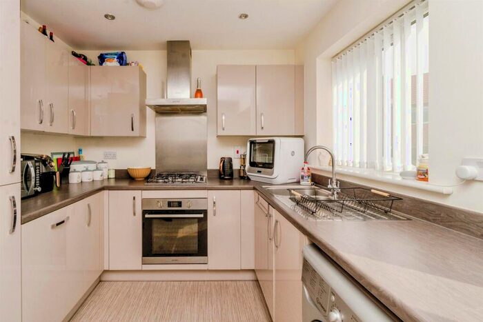 2 Bedroom Semi-Detached House For Sale In Bolton Rise, Tipton, DY4