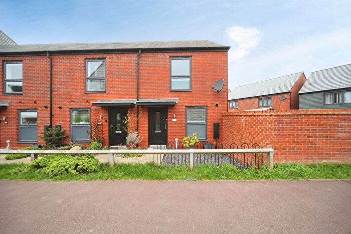 2 Bedroom End Of Terrace House For Sale In Burney Drive, Glebe Farm, Milton Keynes, MK17