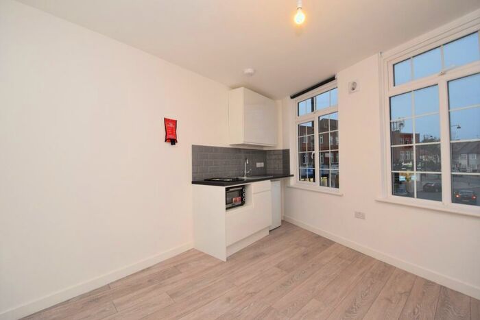 Studio To Rent In Suite, Victoria Road, Ruislip, Greater London, HA4