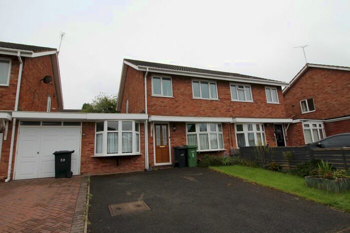3 Bedroom Semi-Detached House To Rent In Leander Road, Stourbridge, West Midlands, DY9