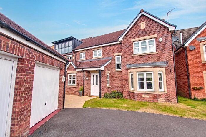 4 Bedroom Detached House For Sale In Wakenshaw Drive, Newton Aycliffe, DL5
